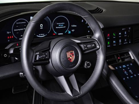 Certified 2025 Porsche Taycan AWD/4WD image 18