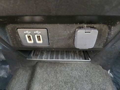 Used 2019 Ford F150 XLT w/ Equipment Group 302A Luxury AWD/4WD image 28