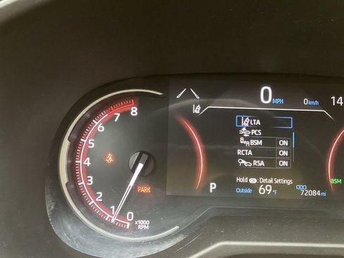 Used 2023 Toyota RAV4 XLE AWD/4WD image 11