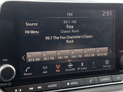 Used 2024 Nissan Rogue S image 16