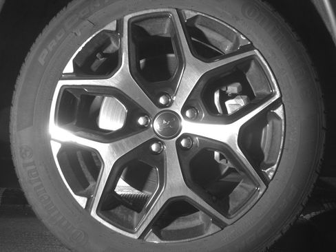 Used 2025 Jeep Compass Limited image 13