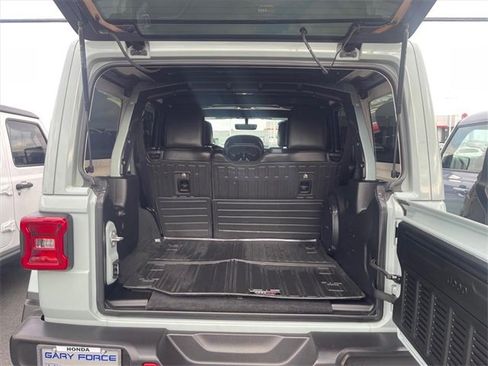 Used 2023 Jeep Wrangler Unlimited Rubicon w/ LED Lighting Group image 19