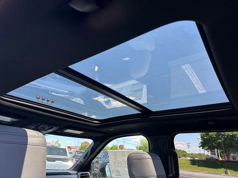 New 2026 Toyota Tundra Limited AWD/4WD image 8