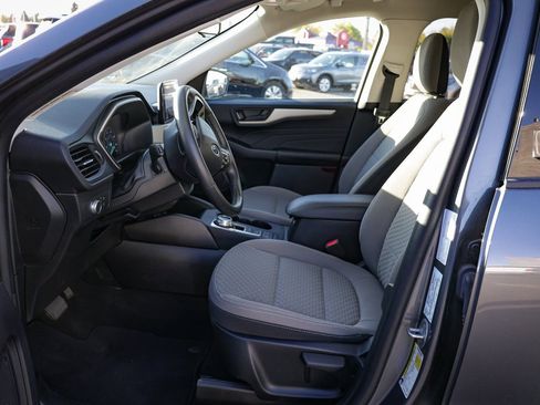 Used 2022 Ford Escape SE w/ Cold Weather Package image 10