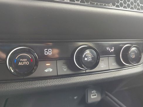 Used 2024 Honda HR-V Sport image 10