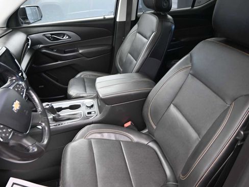 Used 2019 Chevrolet Traverse Premier w/ LPO, Blackout Package AWD/4WD image 22