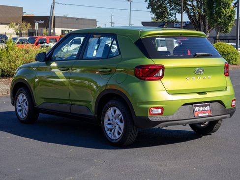 Certified 2022 Hyundai Venue SE w/ Cargo Package FWD image 9