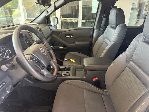 Used 2023 Nissan Frontier SV w/ Midnight Edition Package RWD image 17