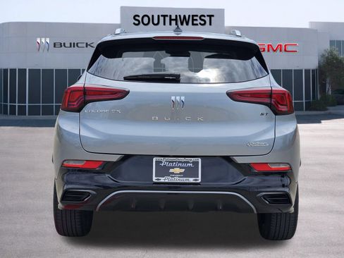 Used 2024 Buick Encore GX Sport Touring FWD image 8