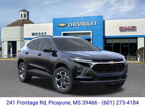 New 2026 Chevrolet Trax LT w/ LT Convenience Package FWD image 7