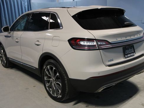 Used 2022 Lincoln Nautilus Reserve image 32