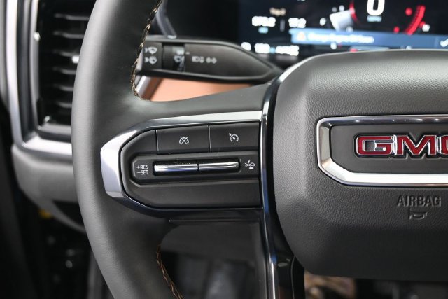 Used 2025 GMC Canyon AT4 w/ Nightfall Edition AWD/4WD image 36