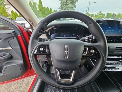 Used 2023 Lincoln Corsair Standard w/ Equipment Group 102A image 11
