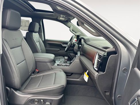 New 2026 GMC Sierra 1500 Denali w/ Technology Package image 15