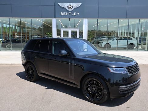 Used 2023 Land Rover Range Rover SE AWD/4WD image 12