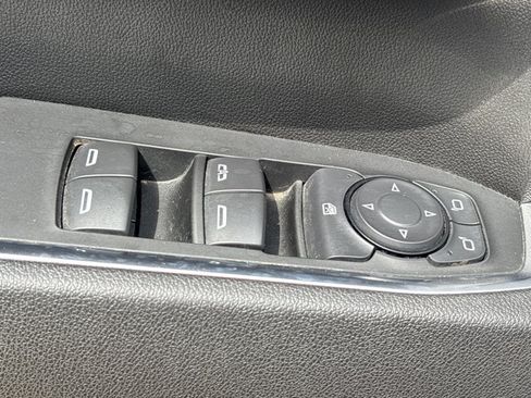 Used 2025 Chevrolet Silverado 1500 LT Trail Boss w/ Convenience Package II AWD/4WD image 23