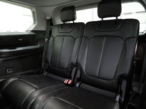 Used 2022 Jeep Grand Cherokee L Limited image 26