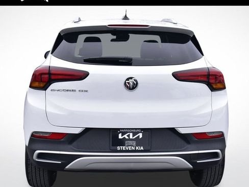 Used 2022 Buick Encore GX Select image 9
