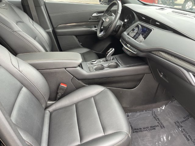 Used 2021 Cadillac XT4 Sport w/ Cold Weather Package AWD/4WD image 17