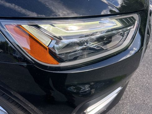 Used 2021 Audi Q5 Premium image 11