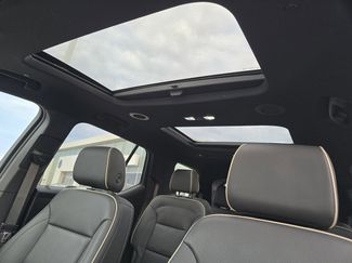 Used 2023 Chevrolet Traverse Premier w/ Redline Edition video 3