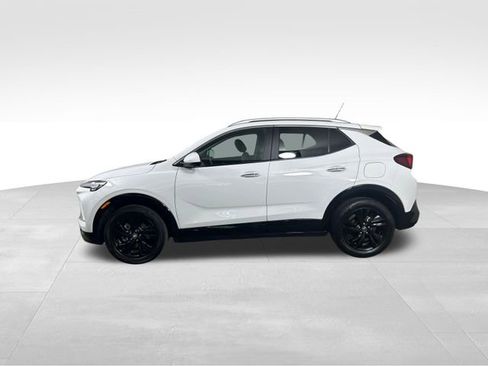 Used 2024 Buick Encore GX Sport Touring w/ Advanced Technology Package image 3