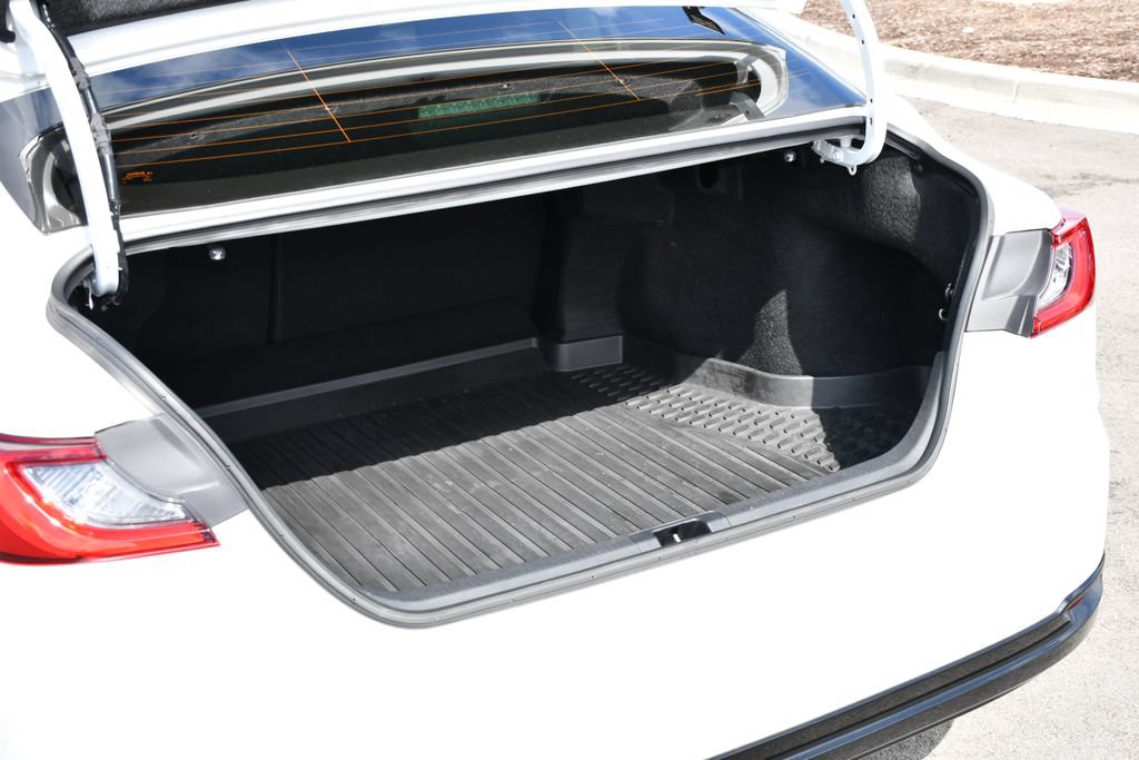Used 2025 Toyota Camry XLE w/ Premium Plus Package FWD image 36