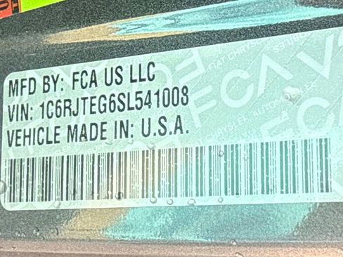 New 2025 Jeep Gladiator Mojave image 58