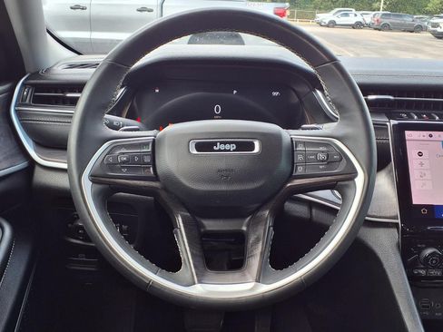 Used 2022 Jeep Grand Cherokee L Limited AWD/4WD image 14