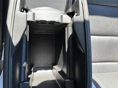 Certified 2025 Buick Envision Sport Touring image 25