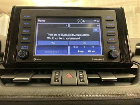Used 2021 Toyota RAV4 XLE Premium AWD/4WD image 28