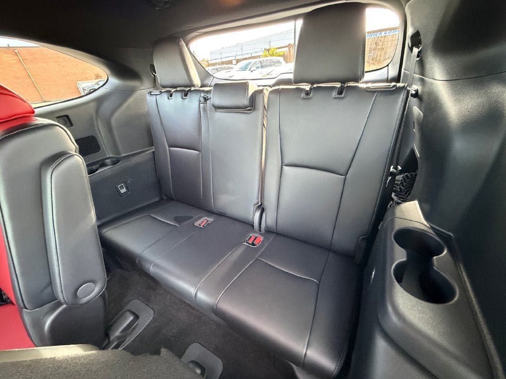 Used 2023 Toyota Highlander XSE AWD/4WD image 33