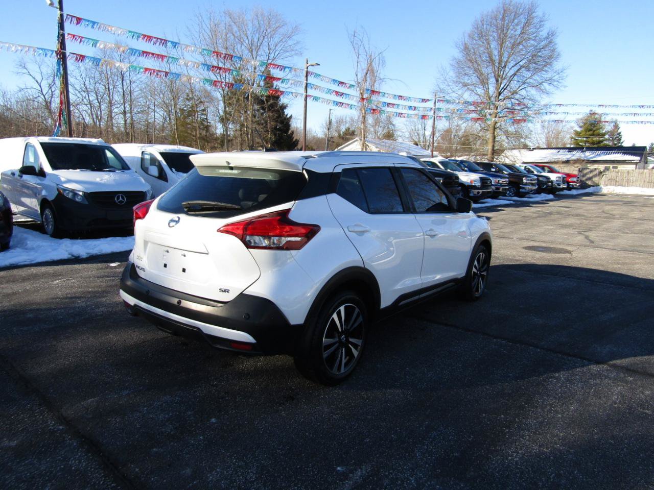 Used 2020 Nissan Kicks SR FWD image 7