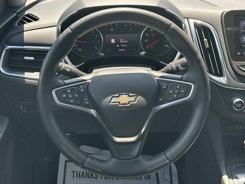 Used 2022 Chevrolet Equinox LT FWD image 23