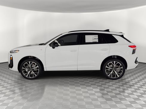 New 2026 Audi Q3 quattro 2.0T image 2