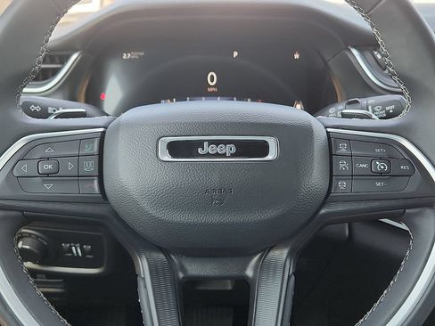 Used 2024 Jeep Grand Cherokee L Laredo AWD/4WD image 11
