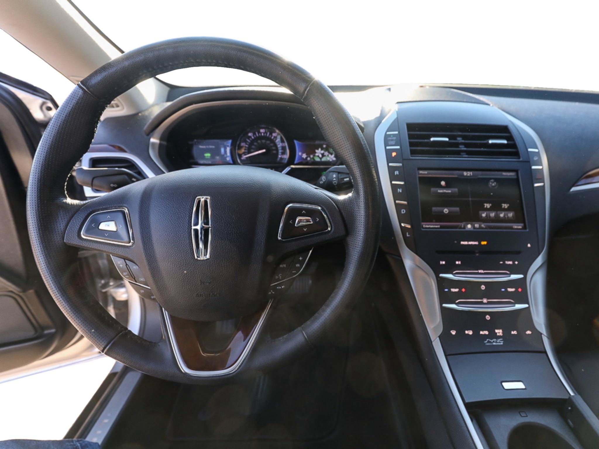 Used 2014 Lincoln MKZ Hybrid w/ Equipment Group 202A Reserve FWD image 12