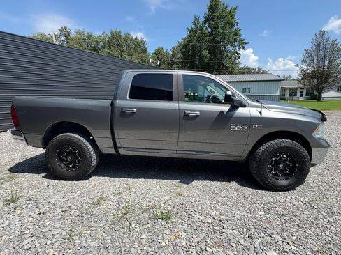 Used 2013 RAM 1500 Lone Star AWD/4WD image 4