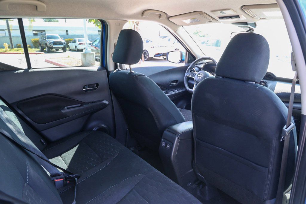 Used 2024 Nissan Kicks SV FWD image 18