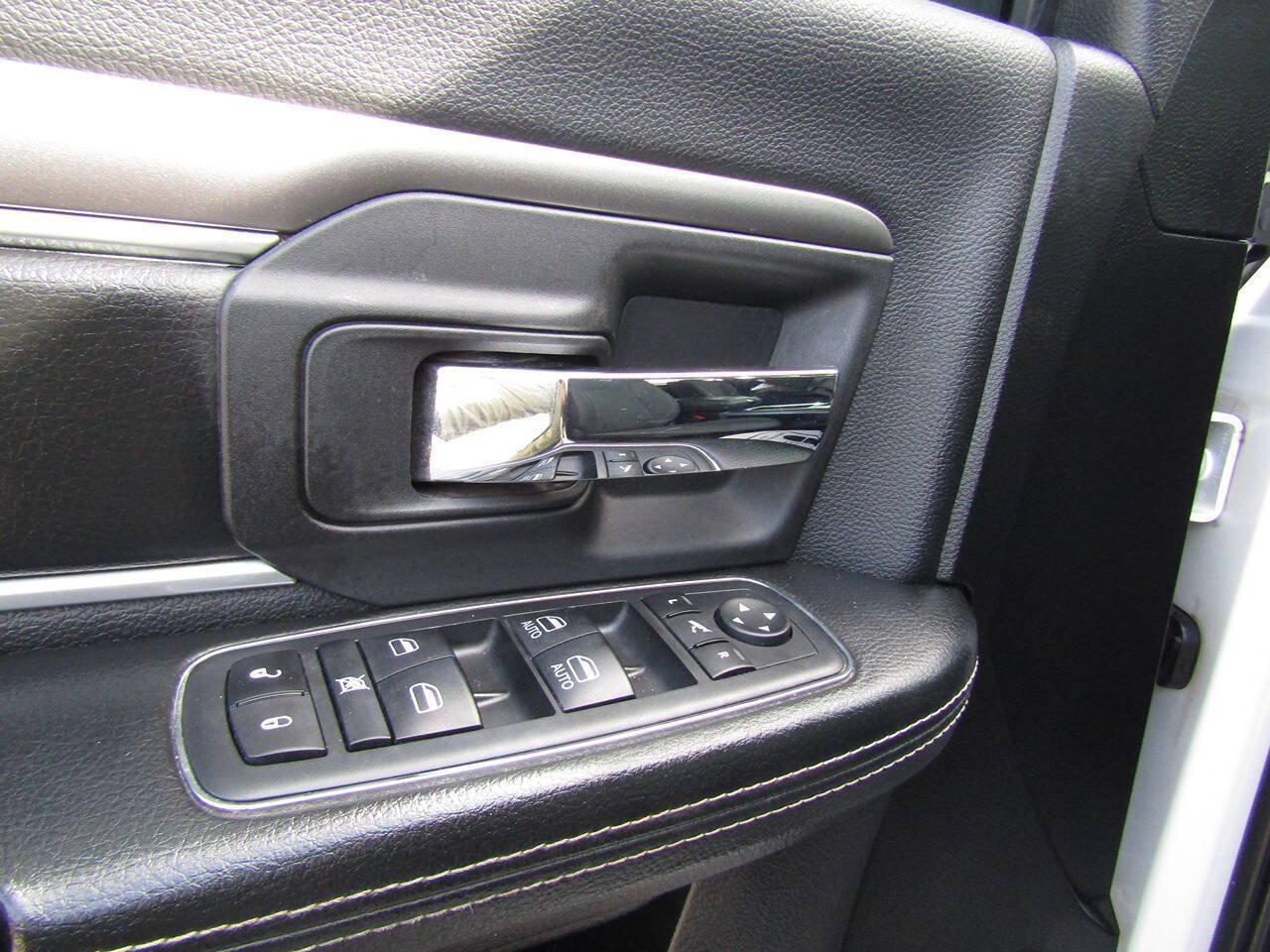 Used 2021 RAM 1500 Warlock AWD/4WD image 9