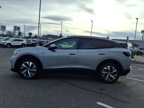 Used 2023 Volkswagen ID.4 Pro image 5