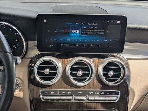 Certified 2021 Mercedes-Benz GLC 300 GLC 300 image 5