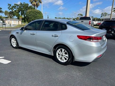 Used 2016 Kia Optima LX FWD image 4