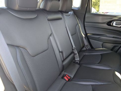 New 2026 Jeep Compass Latitude AWD/4WD image 30