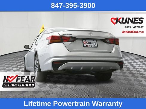 Used 2024 Nissan Altima 2.5 SV image 24