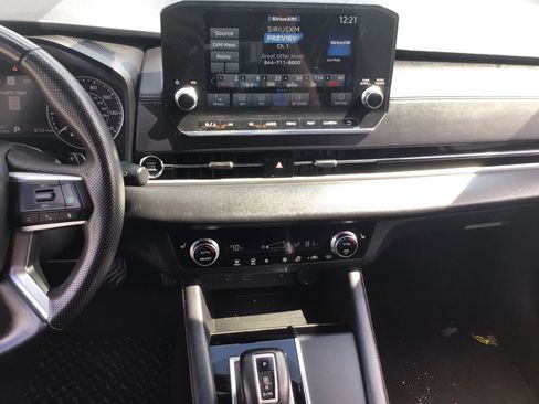 Used 2024 Mitsubishi Outlander SE Black Edition AWD/4WD image 17