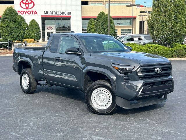 Used 2025 Toyota Tacoma SR AWD/4WD image 2