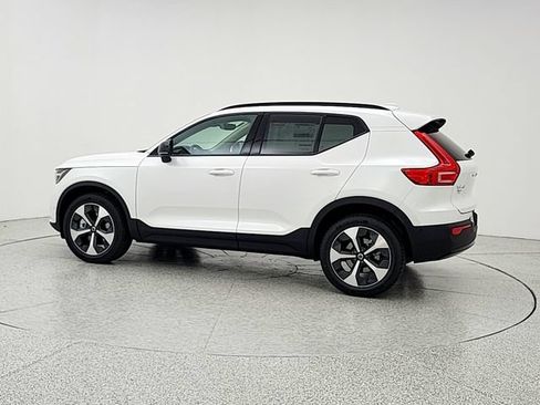 New 2026 Volvo XC40 B5 Plus w/ Protection Package Premier AWD/4WD image 7