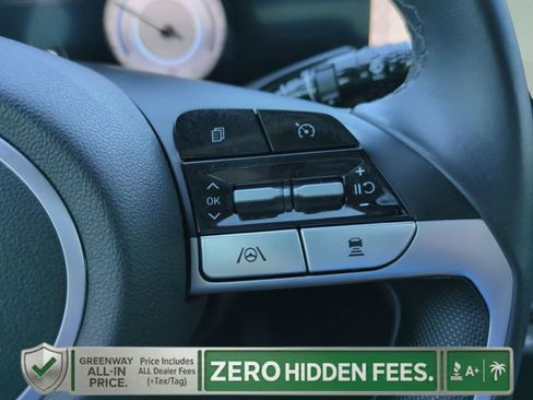 Used 2023 Hyundai Elantra Limited w/ Preferred Accessory Package FWD image 21