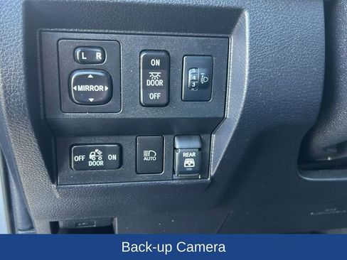 Used 2021 Toyota Tundra SR5 w/ TRD Off-Road Package image 13